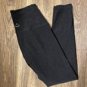 Beyond Yoga Leggings - Size S